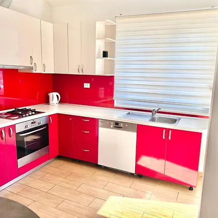 Apartment Modern Split